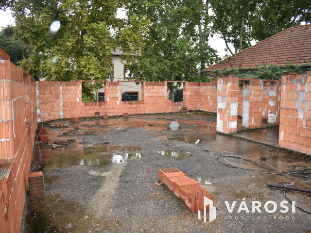 Vállalkozók figyelem, kiváló lehetőség Eleken!