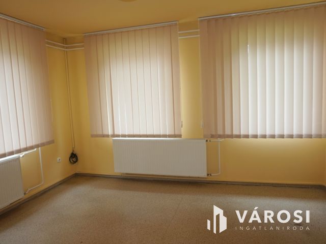 Fiatalos irodaház hosszú távra kiadó!