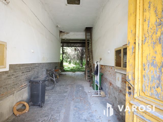 Bontandó ház tökéletes helyen