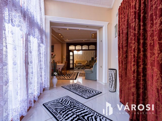 Nagypolgári életérzés Békéscsaba belvárosában