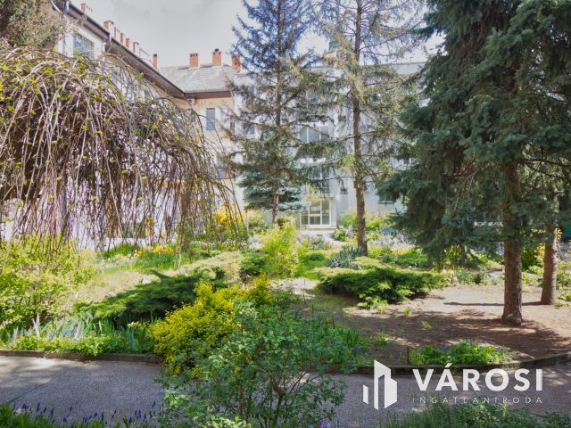 Belvárosi exluzív iroda kiadó