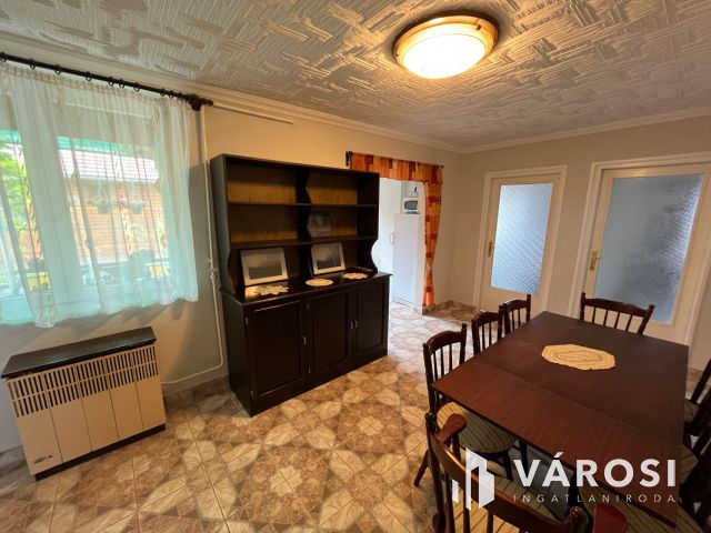 Debrecen Kerekestelepen szép rendezett ház eladó!