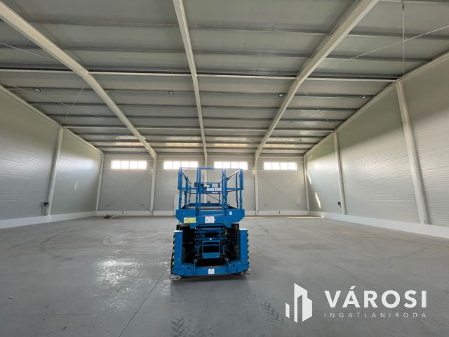 Debrecen Déli ipari park, új telephely csarnokkal kiadó!