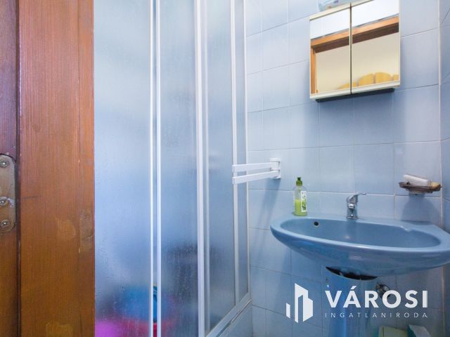 Vásárhelyen, csendes otthon a belvárosban