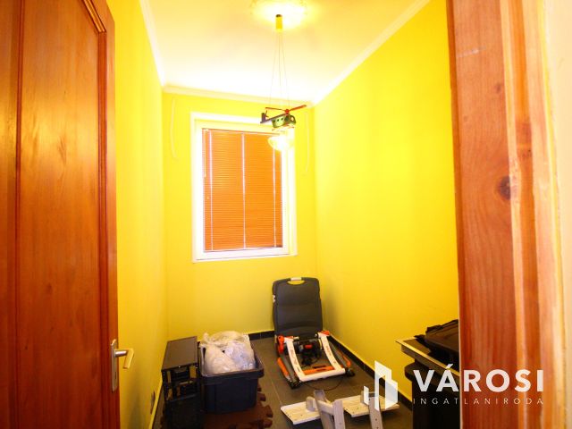 Szolnoki Ipari Parkban, profi helyiségben