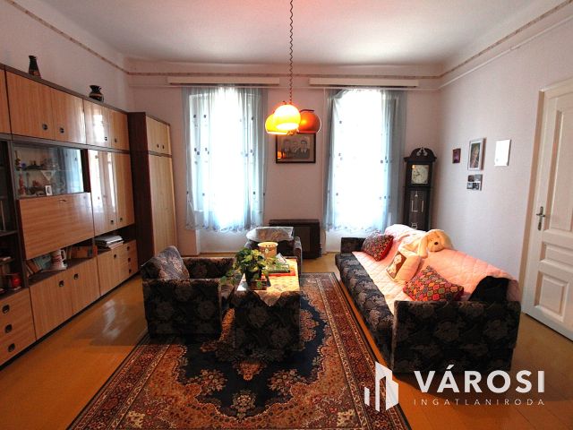 Otthon, kert és vállalkozás