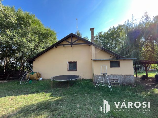 Debreceni 7,5 hektáros tanyagazdaság, csodás környezetben!!!