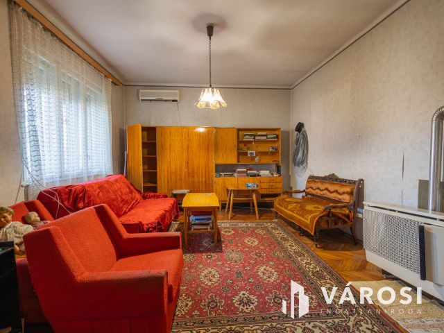 Családi ház tele lehetőséggel!