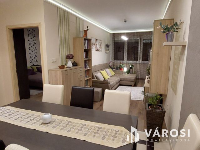 Felújított, modern lakás 5 percre a belvároshoz!