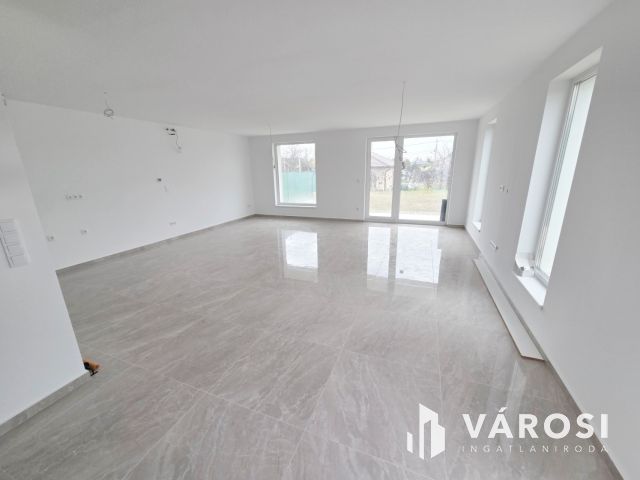 Kétgenerációs Modern Családi Otthon Soroksáron