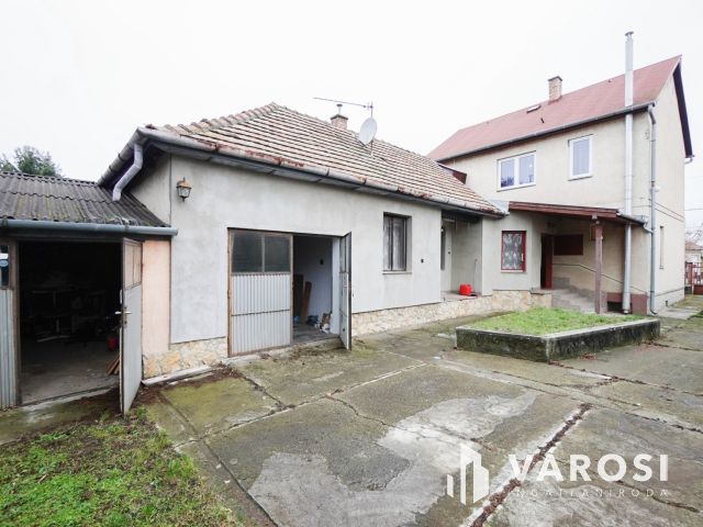 Többgenerációs családi ház Heréden!