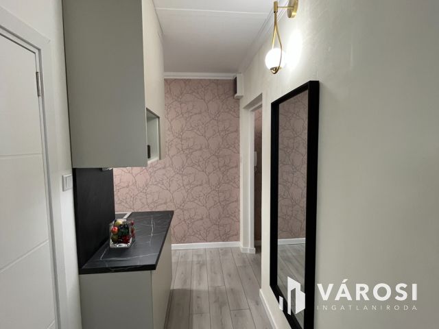 Na Ez Igen! Ez Egy Igazi Gyöngyszem!