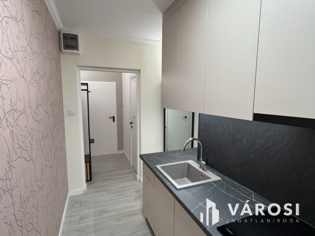 Na Ez Igen! Ez Egy Igazi Gyöngyszem!