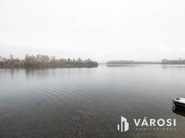 Több mint nyaraló...