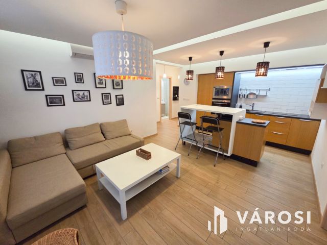 Igényes lakás a Belváros szívében