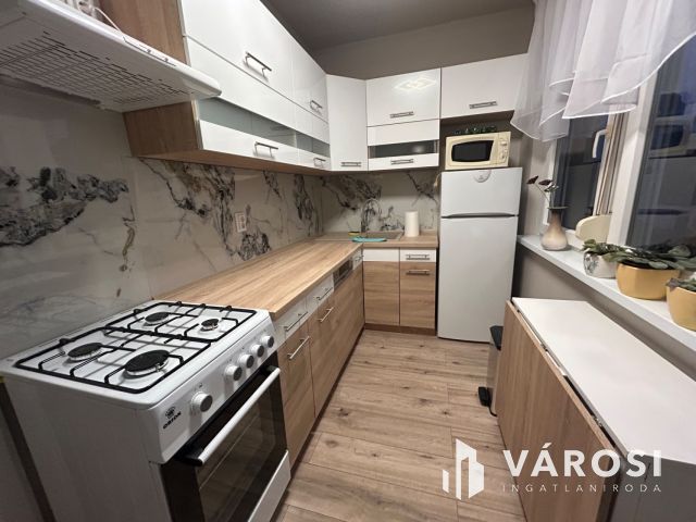 Kiadó első emeleti lakás a Debreceni Egyetem közelében