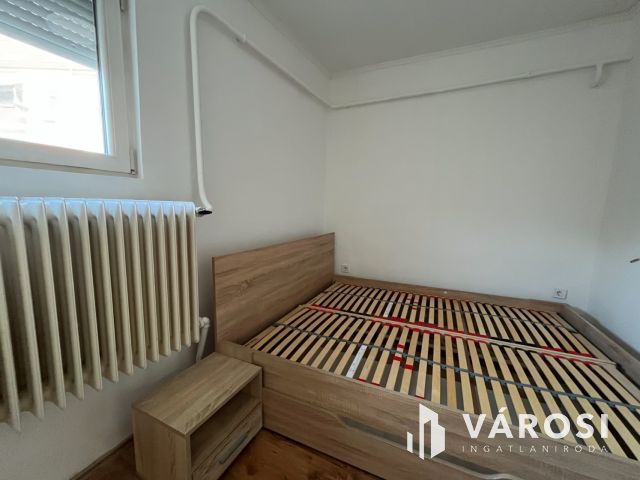 Debrecen Belvárosában 2 Szobás Jó Kis Ház!