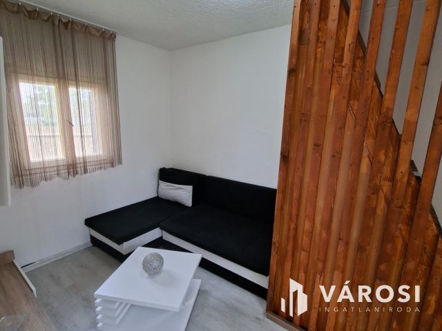 Vízparti álom Tasson! Dunai panorámás nyaraló eladó