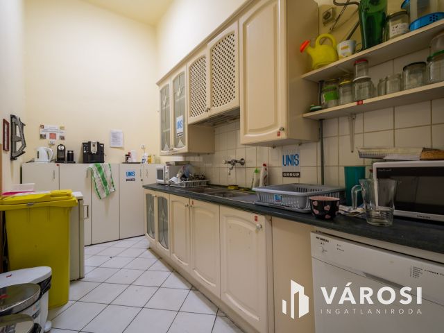 45 m2, 2 helyiséges iroda kiadó