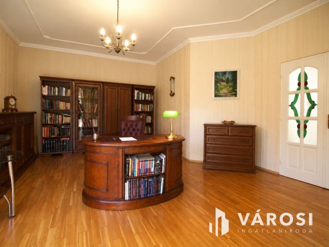 Zöldövezeti panoráma szaunával,konditeremmel,dupla garázzsal