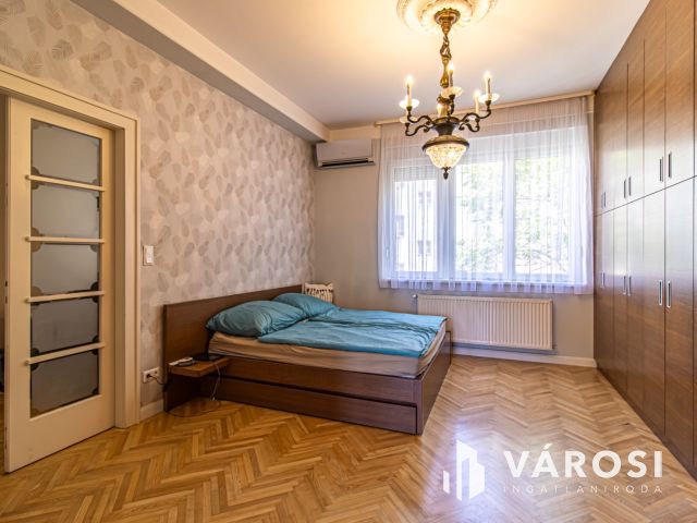 Minden igényt kielégítő, dunai panorámás, prémium otthon